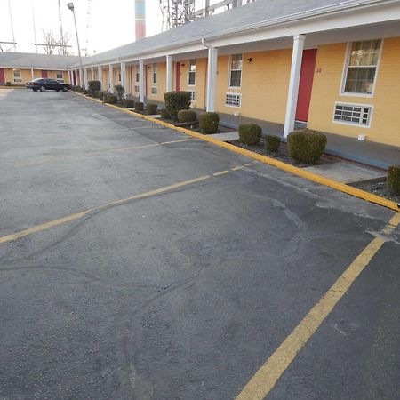 Sunrise Inn - Brownsville Екстериор снимка