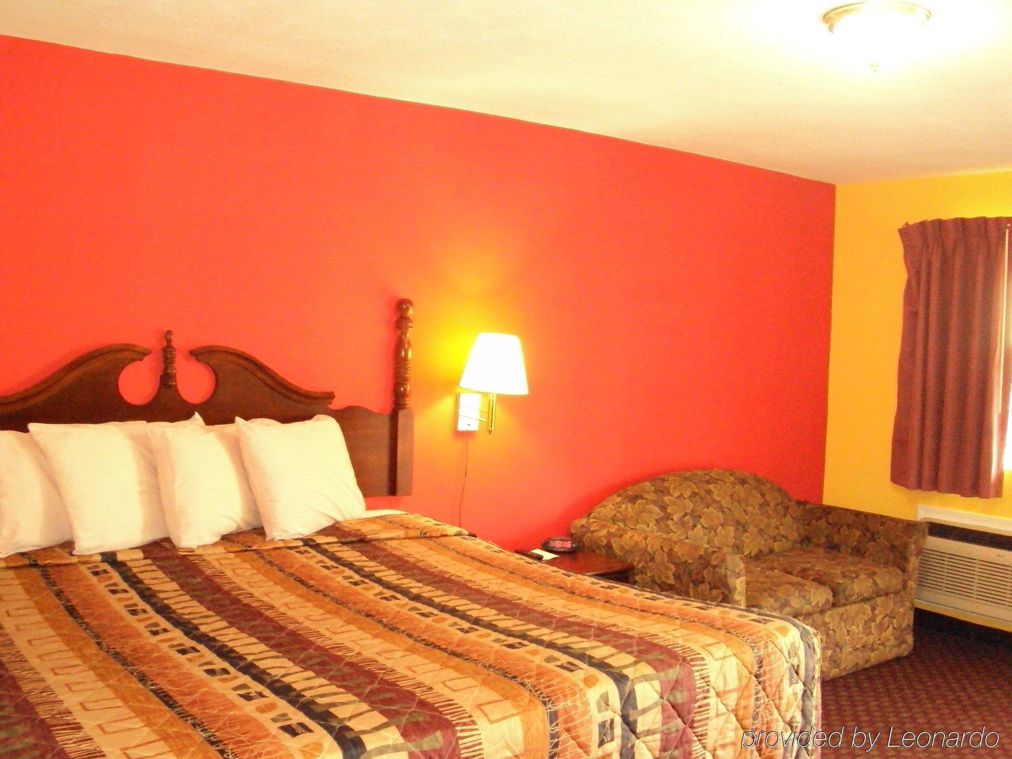 Sunrise Inn - Brownsville Стая снимка