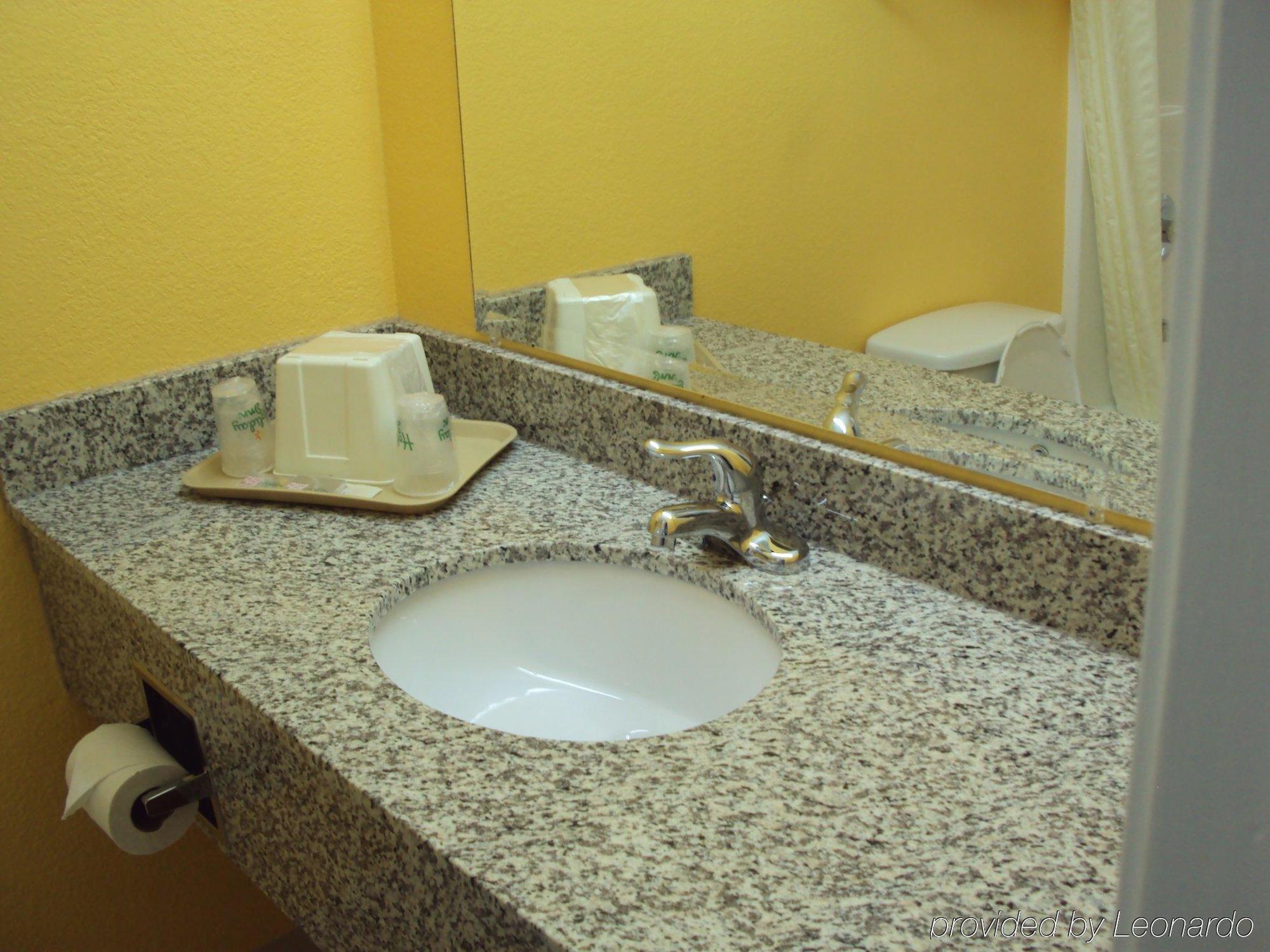 Sunrise Inn - Brownsville Стая снимка