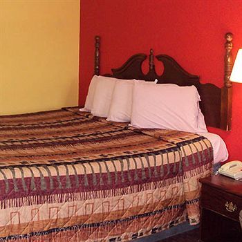 Sunrise Inn - Brownsville Екстериор снимка