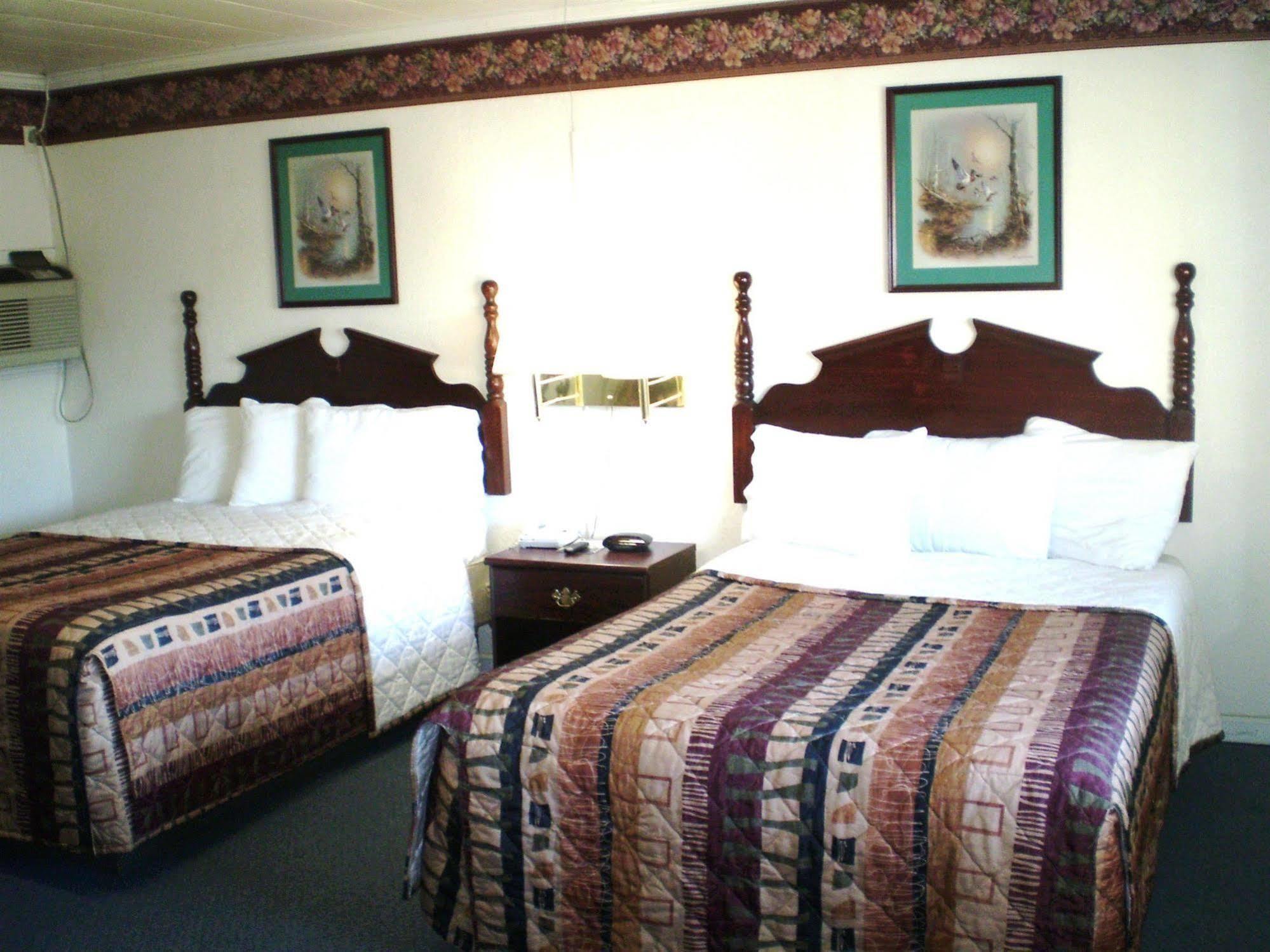 Sunrise Inn - Brownsville Екстериор снимка