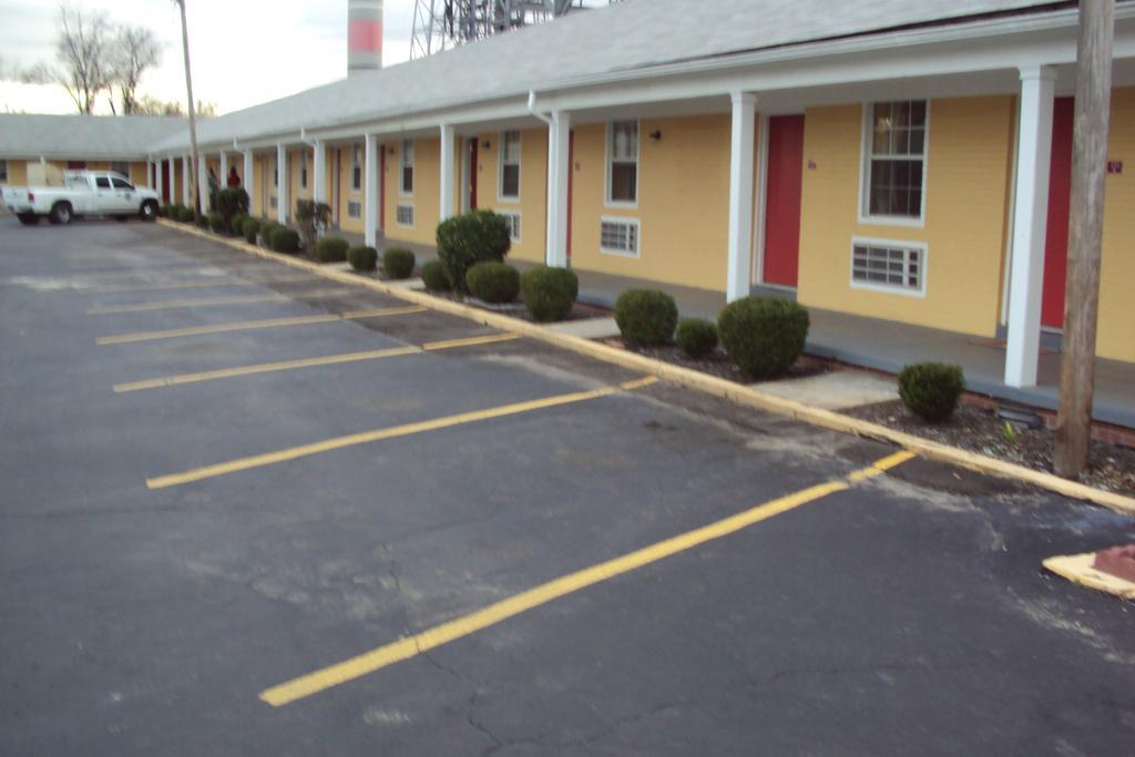 Sunrise Inn - Brownsville Екстериор снимка